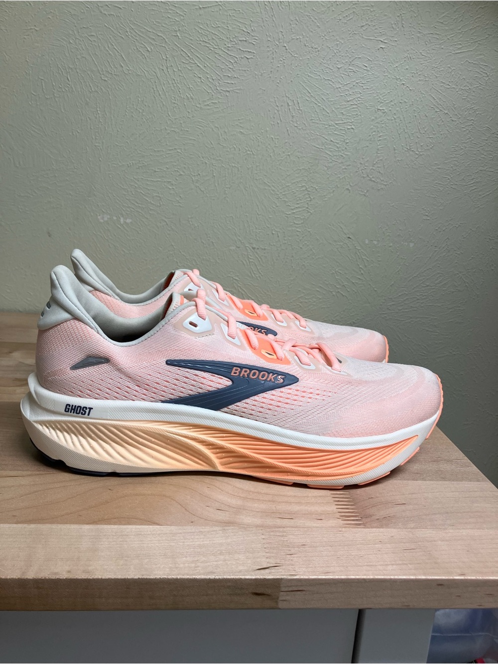Brooks Women's Ghost 18